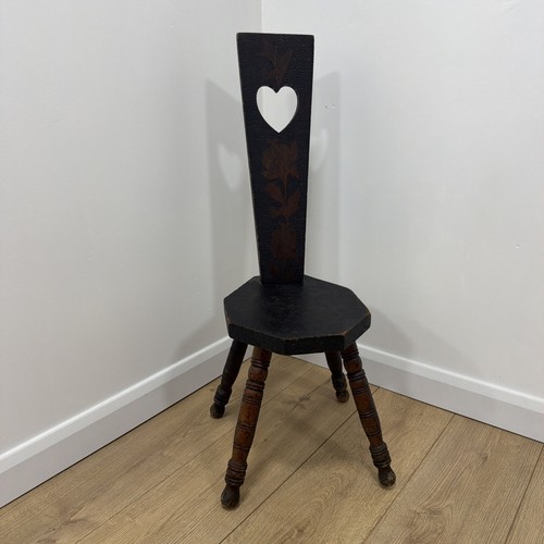 Welsh spinning chair - welsh,